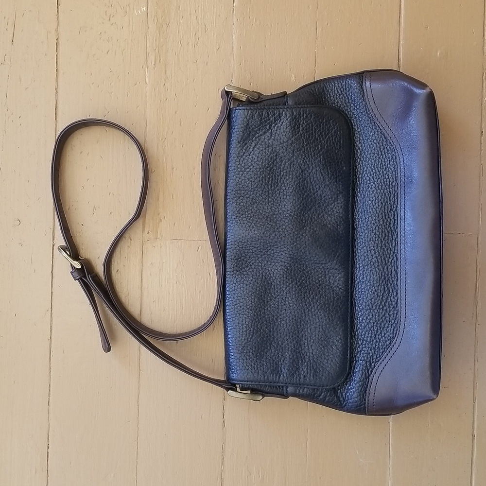 Liz Claiborne Leather Co Purse